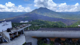 [Panorama]